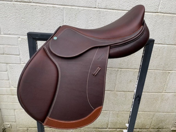 crosby prix jump saddle